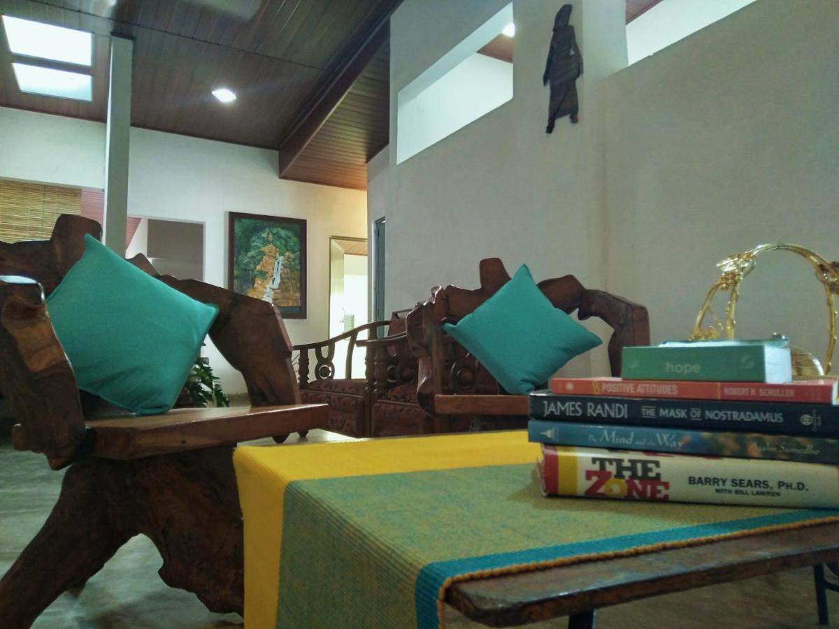 Barefoot Inn Kandy Esterno foto