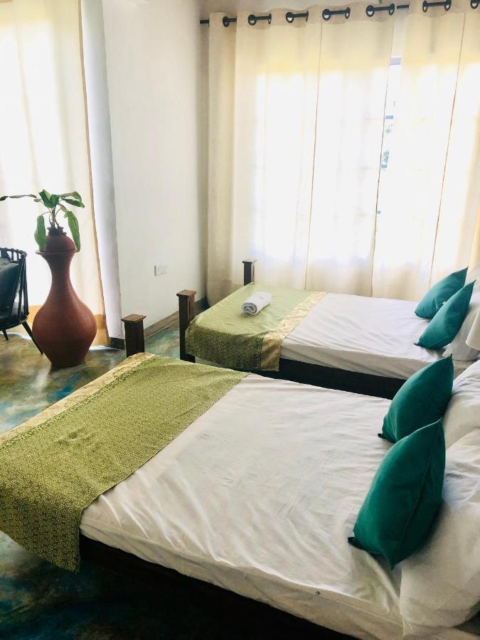 Barefoot Inn Kandy Esterno foto